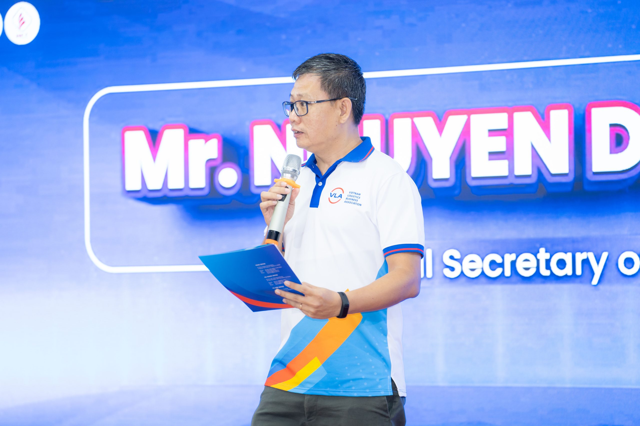 Ông Nguyễn Duy Minh - Tổng thư ký Hiệp hội VLA phát biểu tại giải đấu