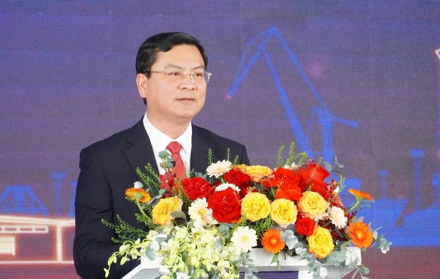 Ông Nguyễn Công Vinh - Phó Chủ tịch UBND tỉnh BR-VT đánh giá tiềm năng của Cảng cạn Phú Mỹ