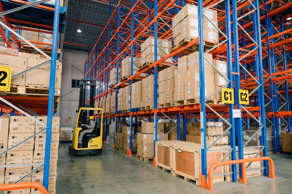 WR1'S CFS warehouse system adheres to industry standards