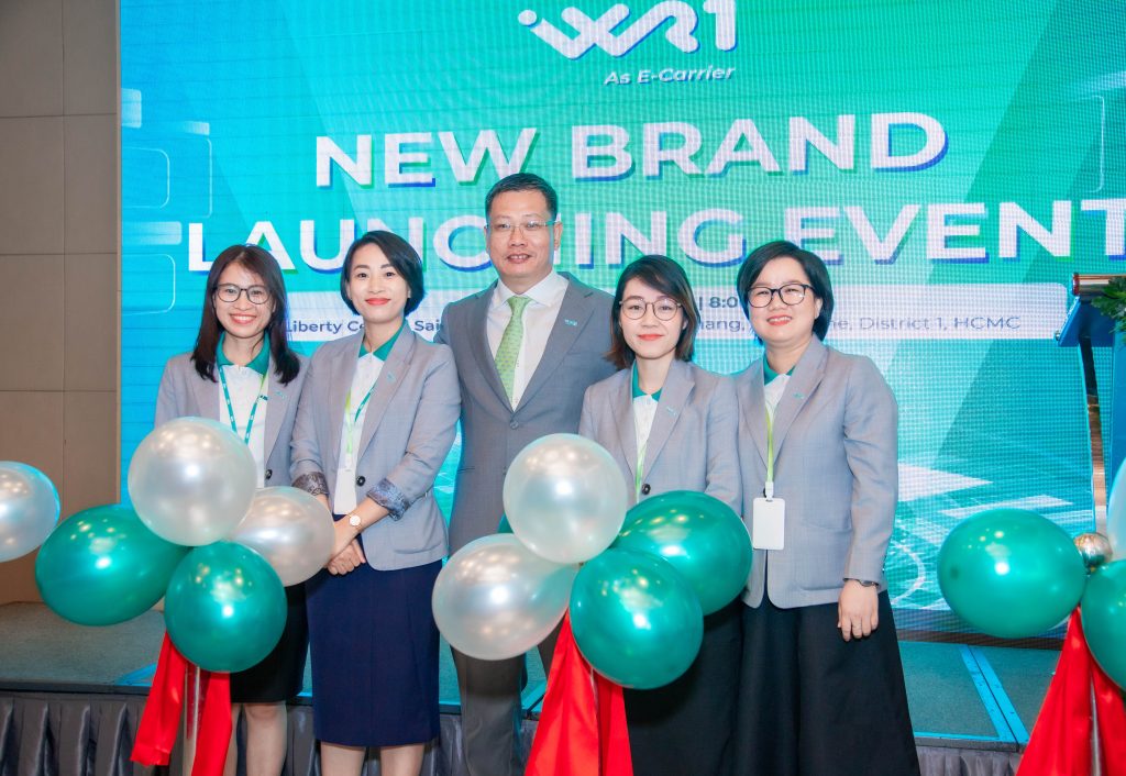 WR1 từ những ngày đầu thành lập